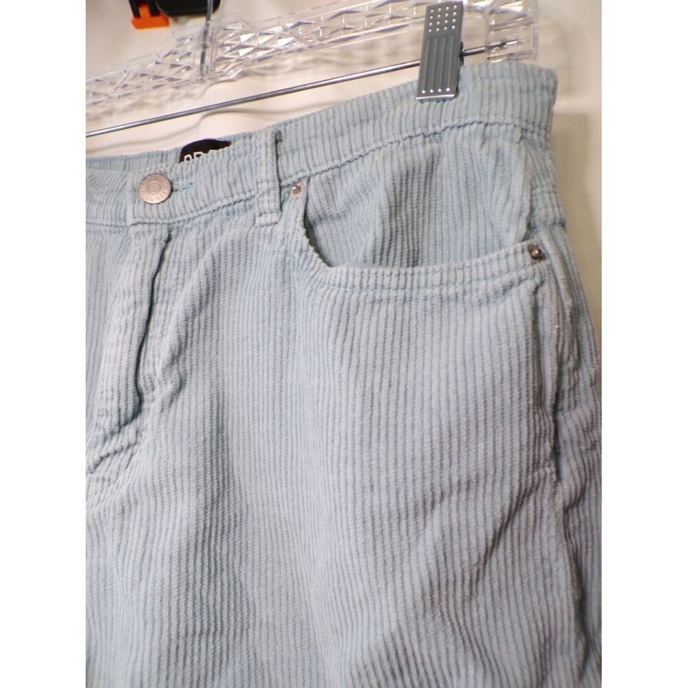 BDG Women's 29 High Rise Mom Corduroy Shorts Light Blue Cuffed Cotton - Picture 2 of 4